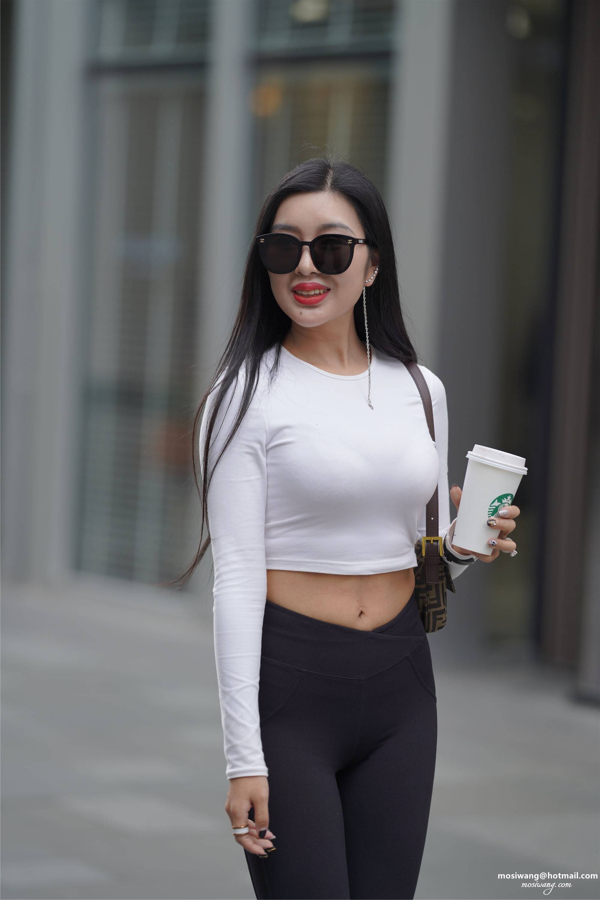 0011-给此邮箱发邮件：mosiwang@hotmail.com.jpg