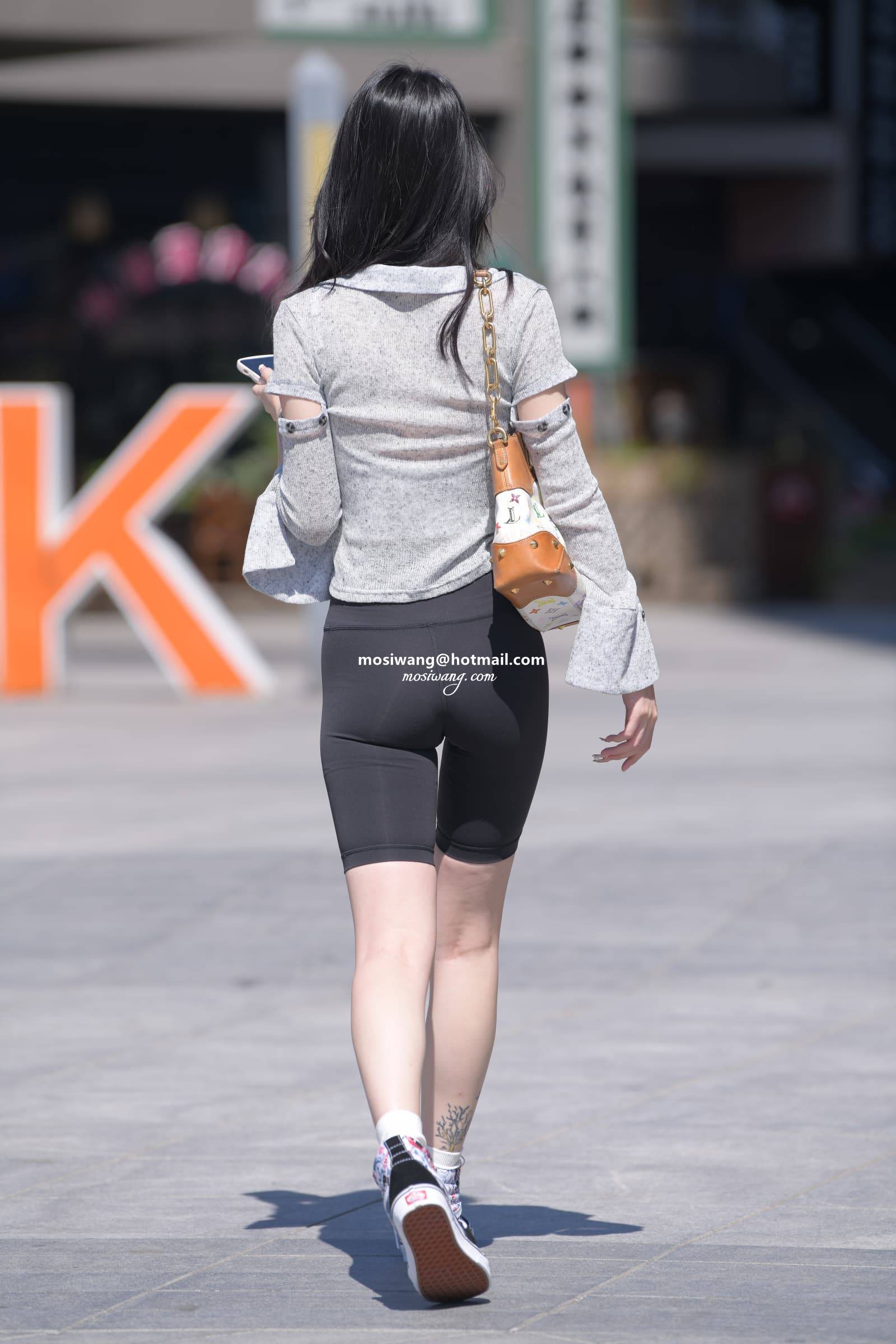 mosi520.com-1 (350)-给此邮箱发邮件：mosiwang@hotmail.com.JPG