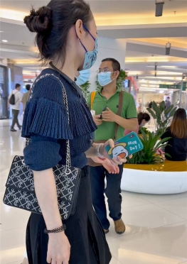 69301-69303逛商场的黑丝长腿短裙小姐姐视频