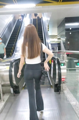 58869-58870-58871-58872-58873逛街的半透明黑色紧身裤翘臀大长腿极品美女视频