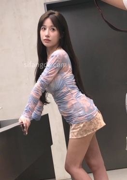 72518在卫生间拍照的短裙大长腿美女视频