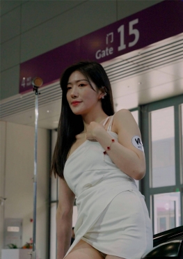 69023车展现场的高跟鞋大长腿美足女孩子视频