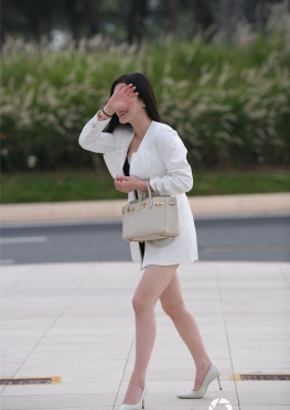 33790【212P】魔镜街拍第一站戴口罩的女孩套图