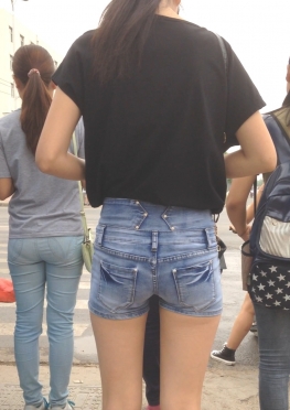 61031-61032-61033-61034-61035学校里的牛仔热裤长腿美女同学视频