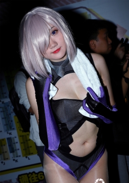 娇美的cosplay长腿大白腿翘臀美女套图