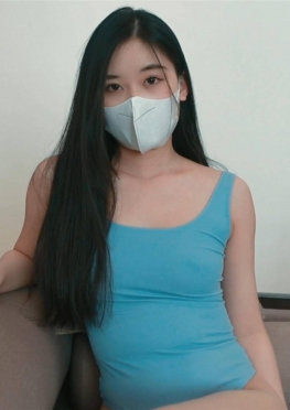 69208小可爱大眼睛泳衣长腿小姐姐视频