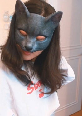 69225带着面具的黑丝长腿小姐姐视频