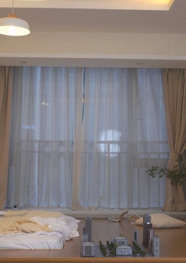 69639-69640在家里玩迷你世界的肉丝足大长腿女孩视频