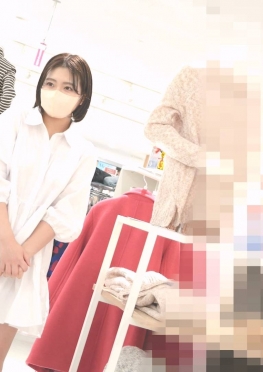 68395喜欢蹲着买东西的短裙长腿小姐姐视频