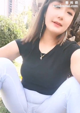 67545-67570格局打开的紧身裤女人视频