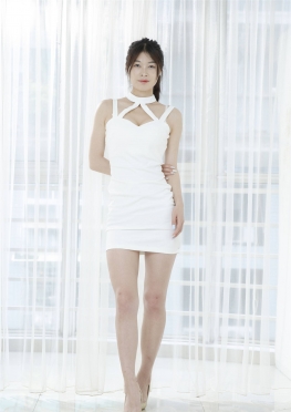 皇Fu可Xin（羊颖）【1279P+4V】可欣（杨颖）短裙大白腿女孩