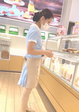 68483好利来工装短裙肉丝足长腿小姐姐视频