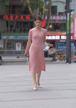 M00906-Fs长裙【894P】粉色开叉长裙大长腿高跟鞋美女套图