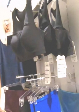 67955-67956魔镜街拍逛街的短裙长腿女孩视频