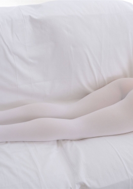 森LUO - 雨云-04E4K【108P+1V】长腿白丝小姐姐美足女孩套图