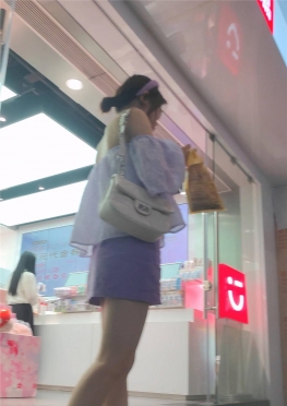 68182青春可爱的紫色短裙大长腿女孩子视频