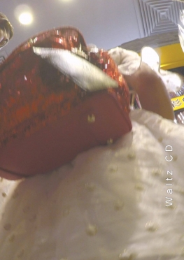 69431-69433逛街的短裙白腿长腿美女视频